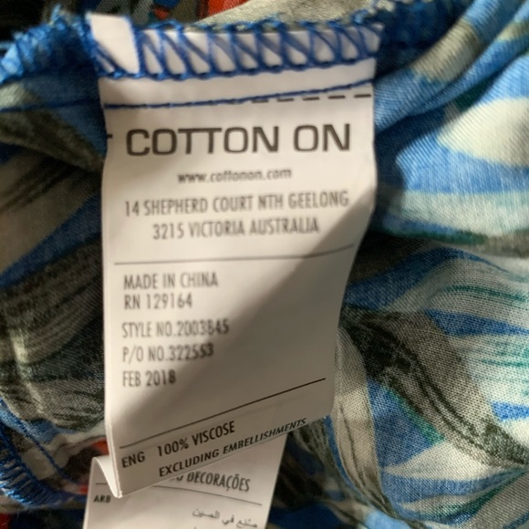 Cotton On Off The Shoulder Banana Leaf Top - Picture 5 of 5